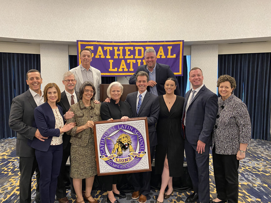 2021.Bastulli.family.pic-sm